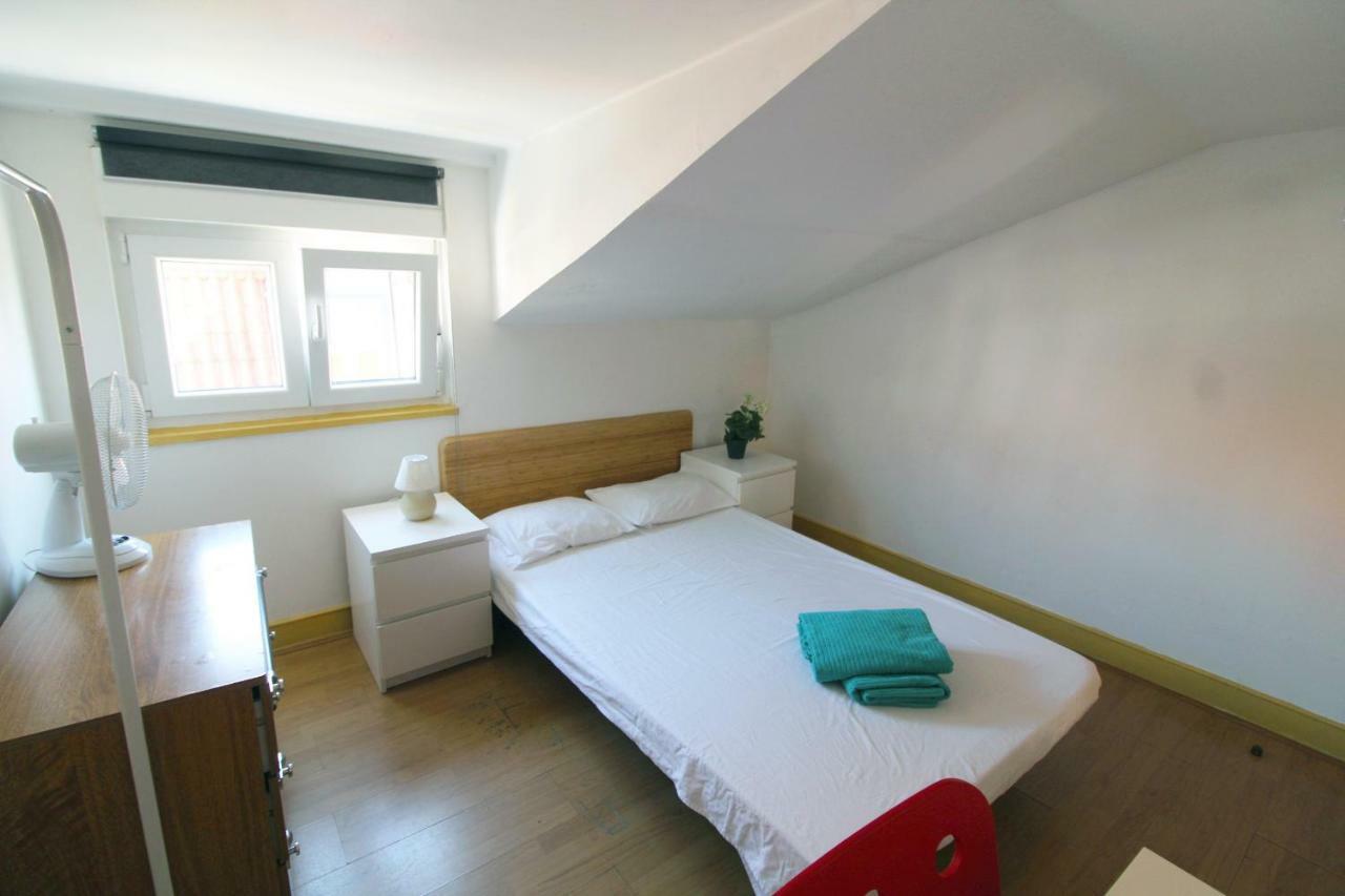 Room In Marechal Saldanha 3Rd Floor Lisbon Room photo